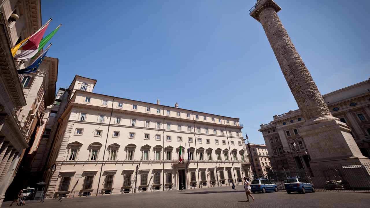 pedofilo largo chigi